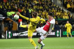 开云体育登录-亚眠主场落败，战绩再次下滑