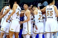 开云下载-辽宁队在比拼中展现出顽强精神，战胜对手取得胜利