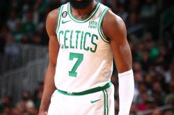 开云体育中国-独行侠客场不敌凯尔特人，遭遇失利的简单介绍