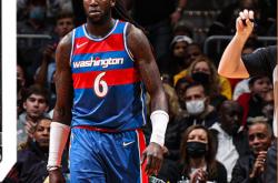 开云官网-雄鹿翻盘热火，萨姆·米切尔惊艳世界的简单介绍