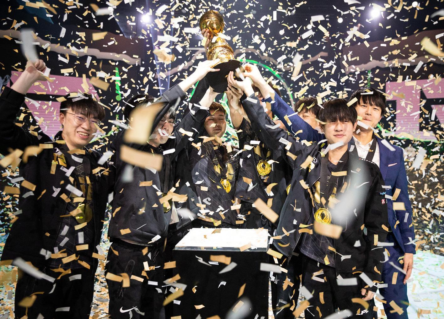 100T力克RNG,Hanssama操刀奇招英雄翻盘八强赛3:1(柏林) 100T力克RNG,Hanssama操刀奇招英雄翻盘八强赛3:1(柏林)