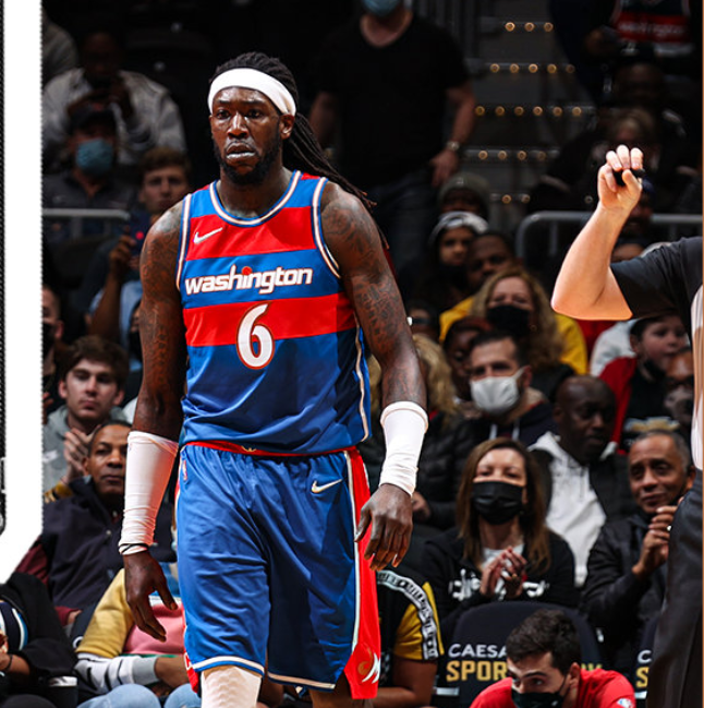 雄鹿翻盘热火，萨姆·米切尔惊艳世界的简单介绍